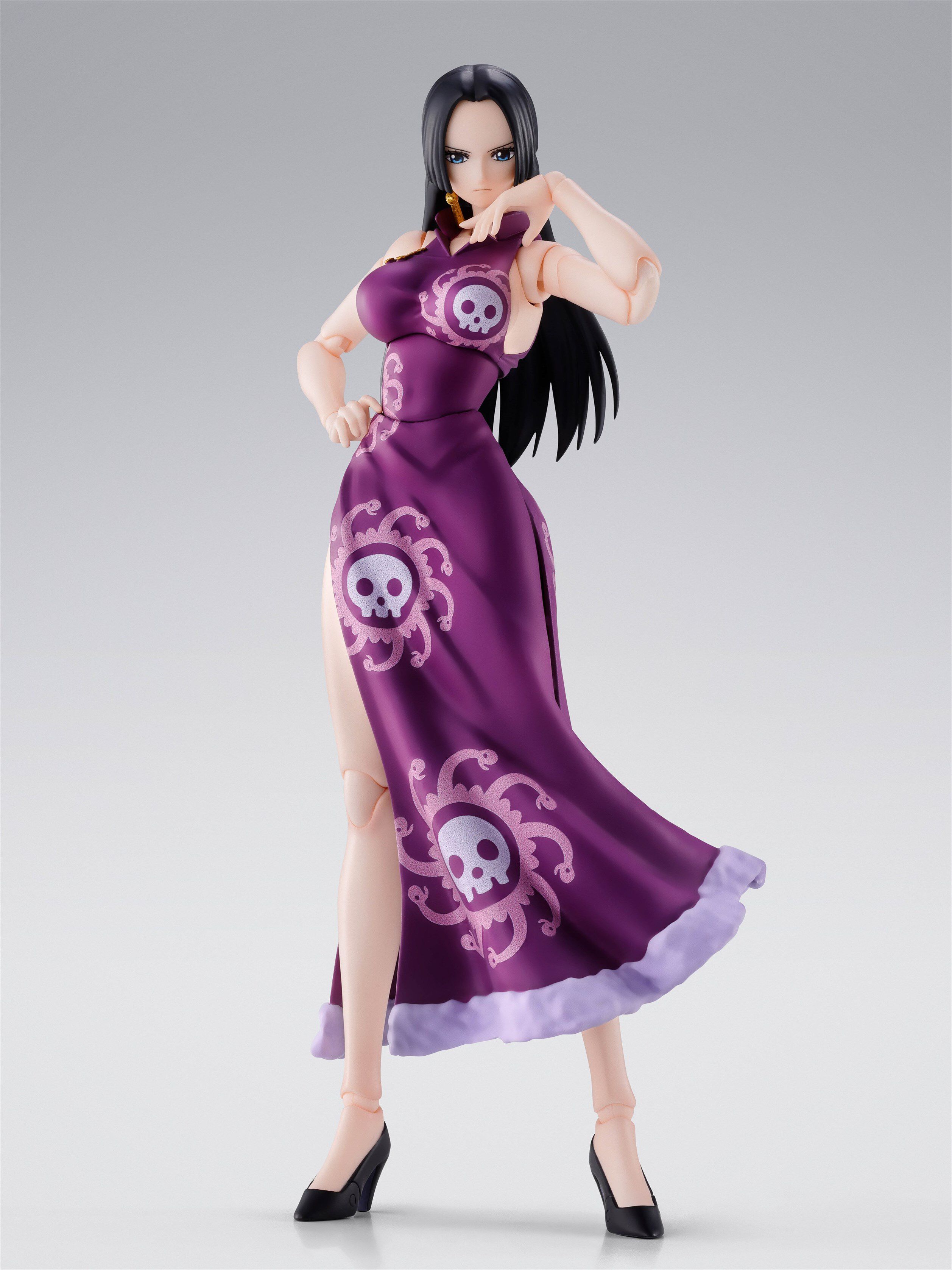 one-piece-boa-hancock-shfiguarts-figure-marineford-ver