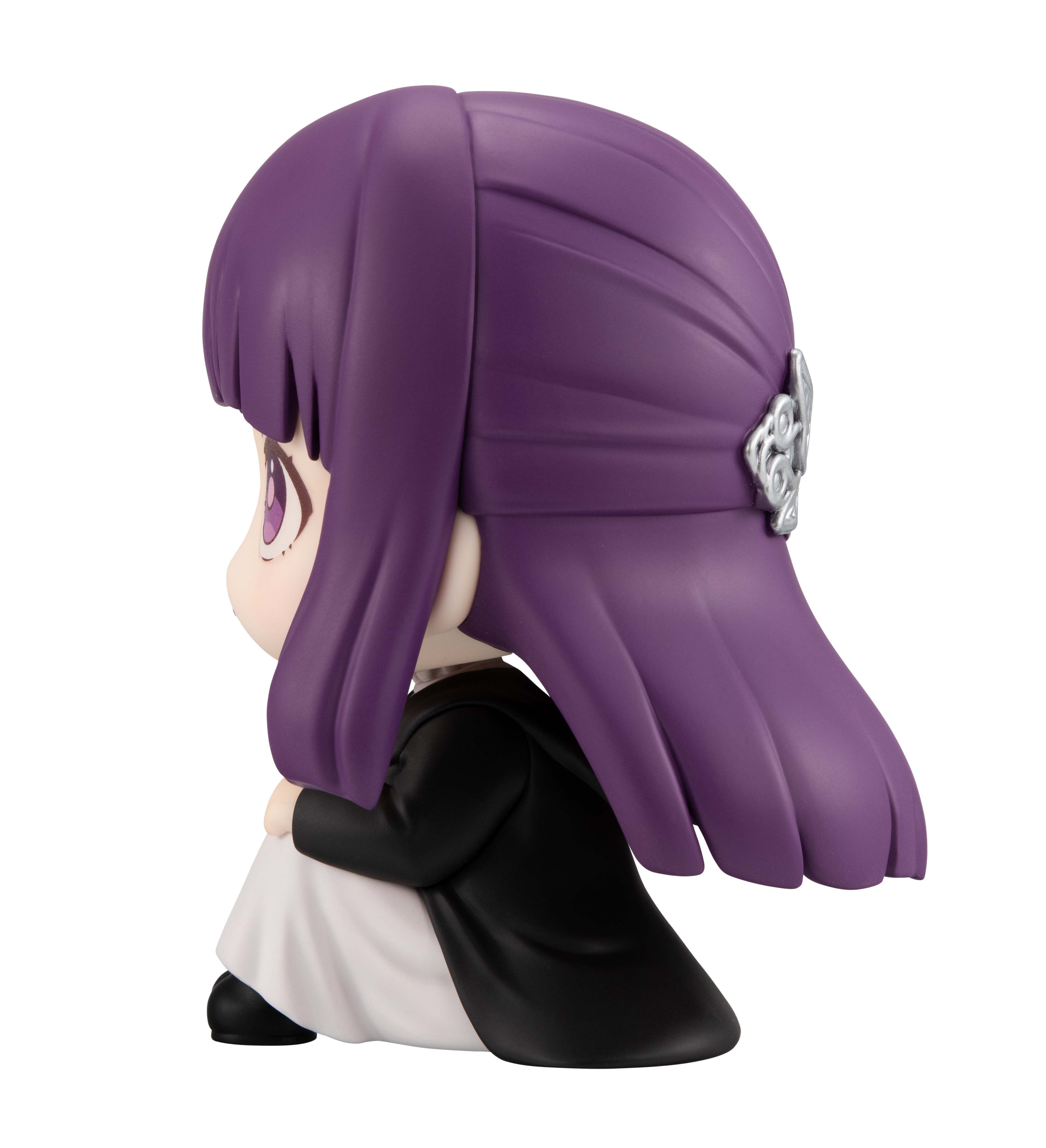 frieren-beyond-journeys-end-fern-look-up-figure image number 5