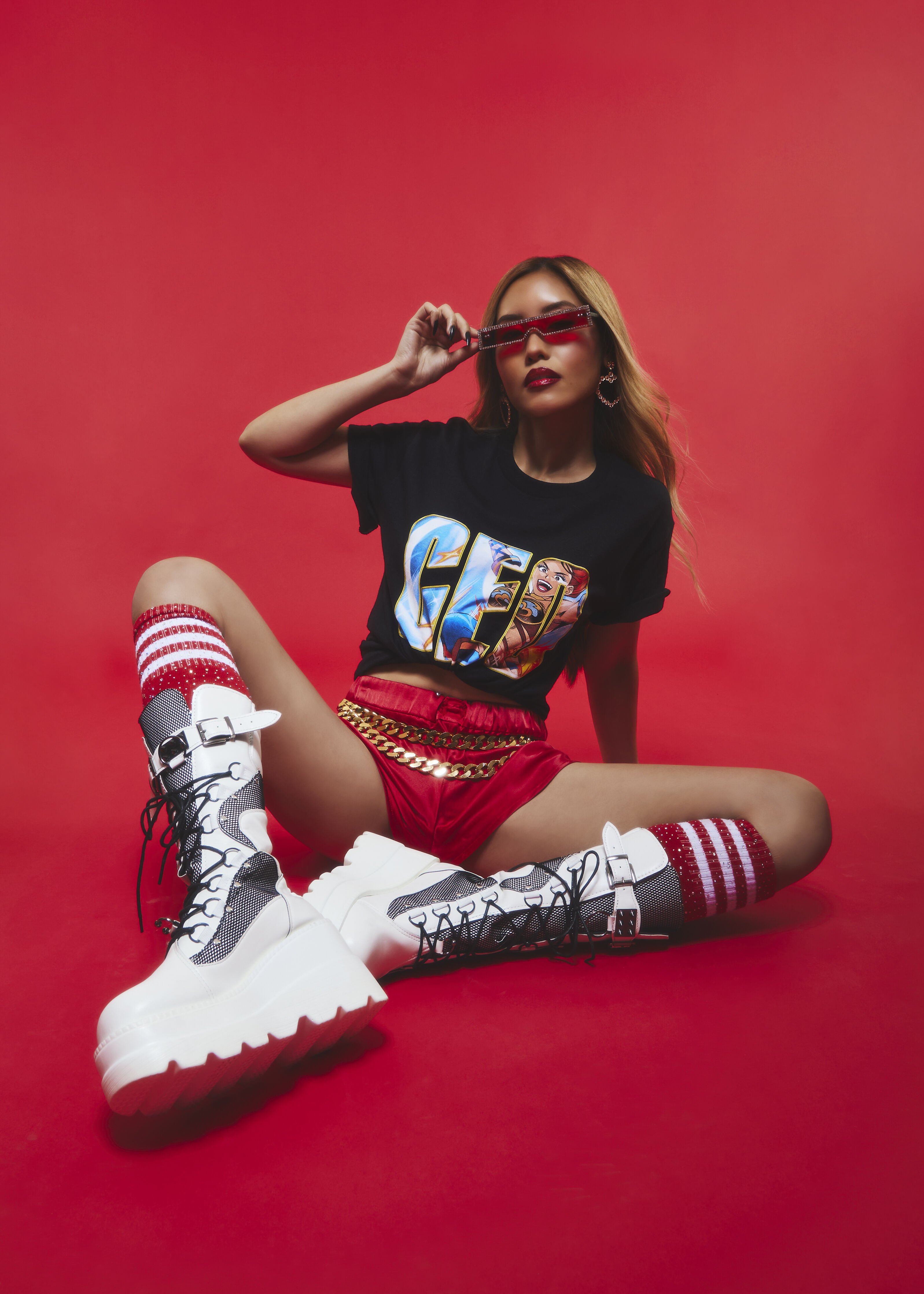 Crunchyroll x Mercedes Mon&eacute; - CEO Meteora T-shirt - Crunchyroll Exclusive image number 4