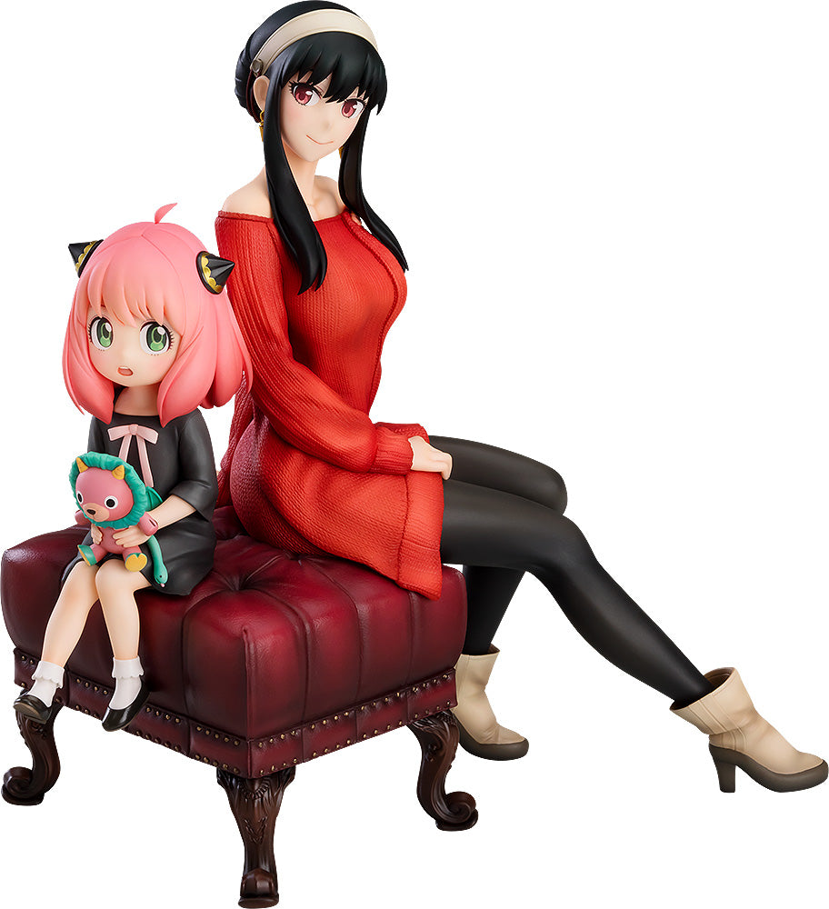 Spy x Family - Anya & Yor 1/7 Scale Figure | Crunchyroll store