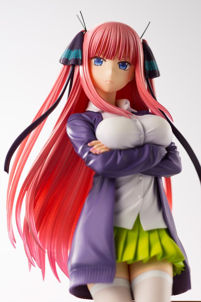 The Quintessential Quintuplets - Nino Nakano 1/8 Scale Figure image count 2