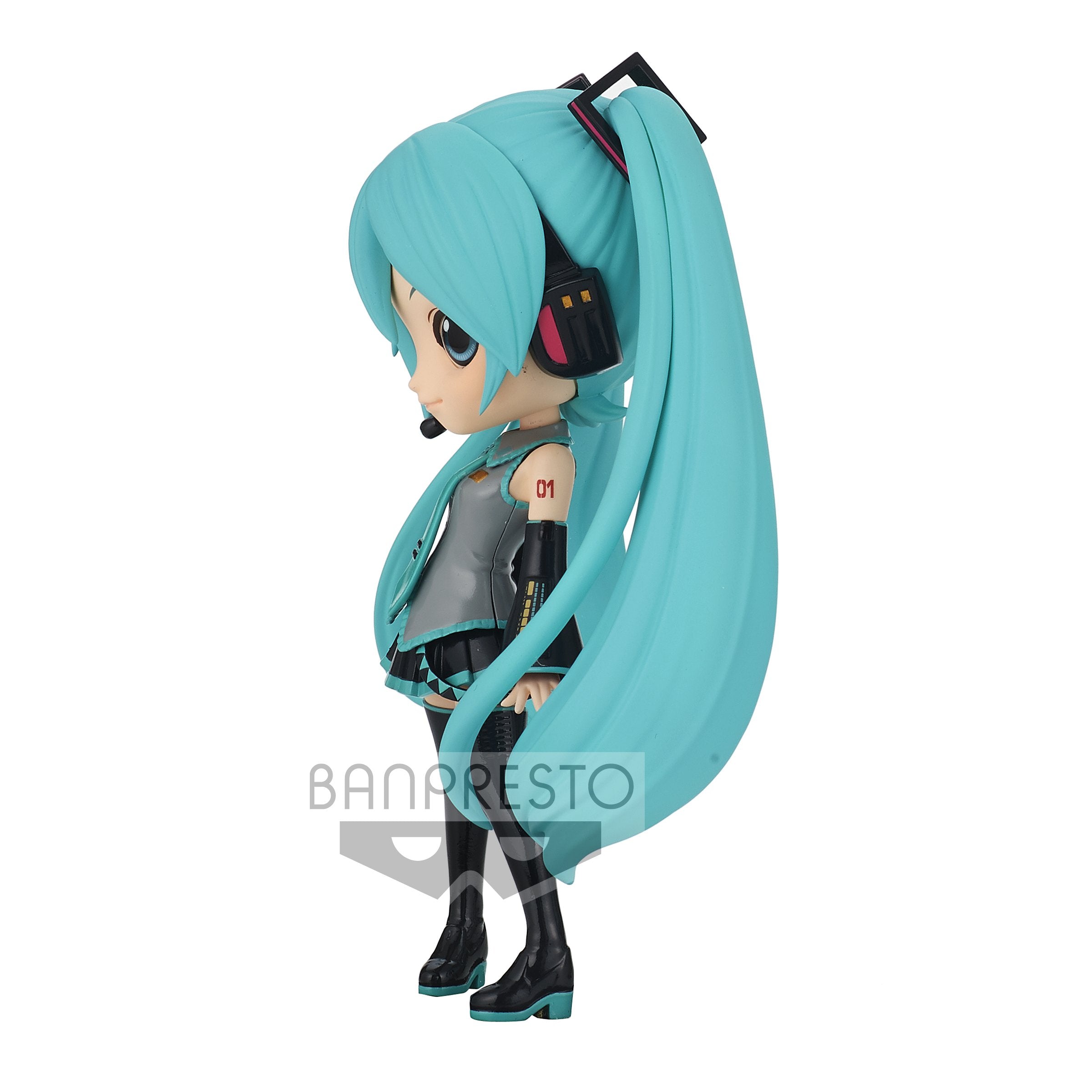 Hatsune Miku - Q Posket Figure (Ver. A) | Crunchyroll Store