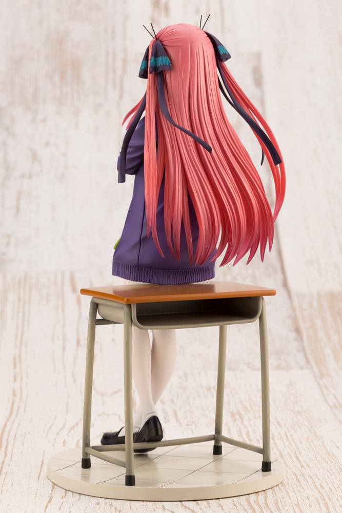 The Quintessential Quintuplets - Nino Nakano 1/8 Scale Figure image count 10