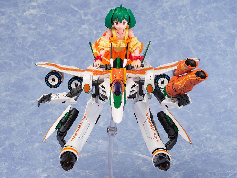 VF-25F Messiah Ranka Lee Macross 40th Anniversary Ver Macross F