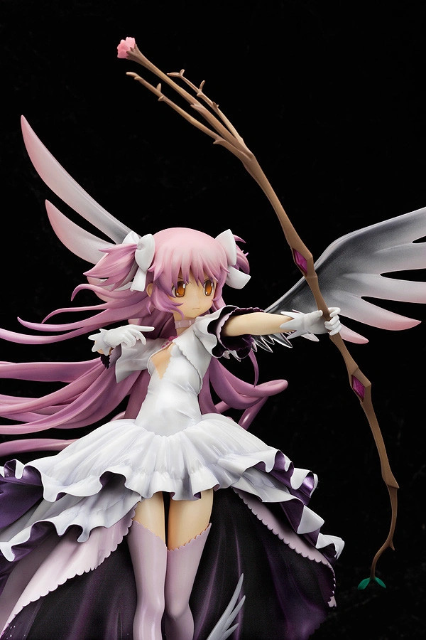 Puella Magi Madoka Magica - Ultimate Madoka (Re-run) 1/8 Scale Figure ...