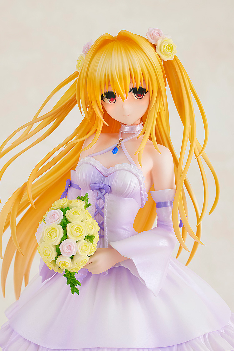 To Love Ru Darkness - Golden Darkness 1/7 Scale Figure (Wedding Dress Ver.)