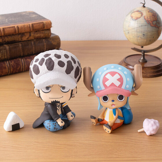 Trafalgar Law & Tony Tony Chopper Look Up Series One Piece Figure