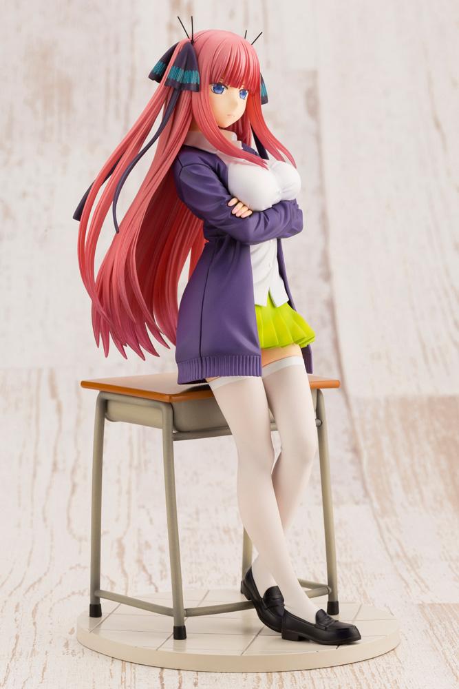 The Quintessential Quintuplets - Nino Nakano 1/8 Scale Figure image count 7