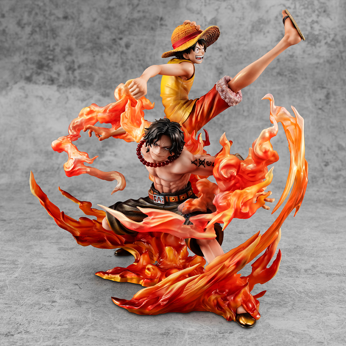 One Piece - Luffy & Ace Portrait.Of.Pirates NEO-MAXIMUM Figure Set (Bond Between Brothers 20th LIMITED Ver.) image count 1