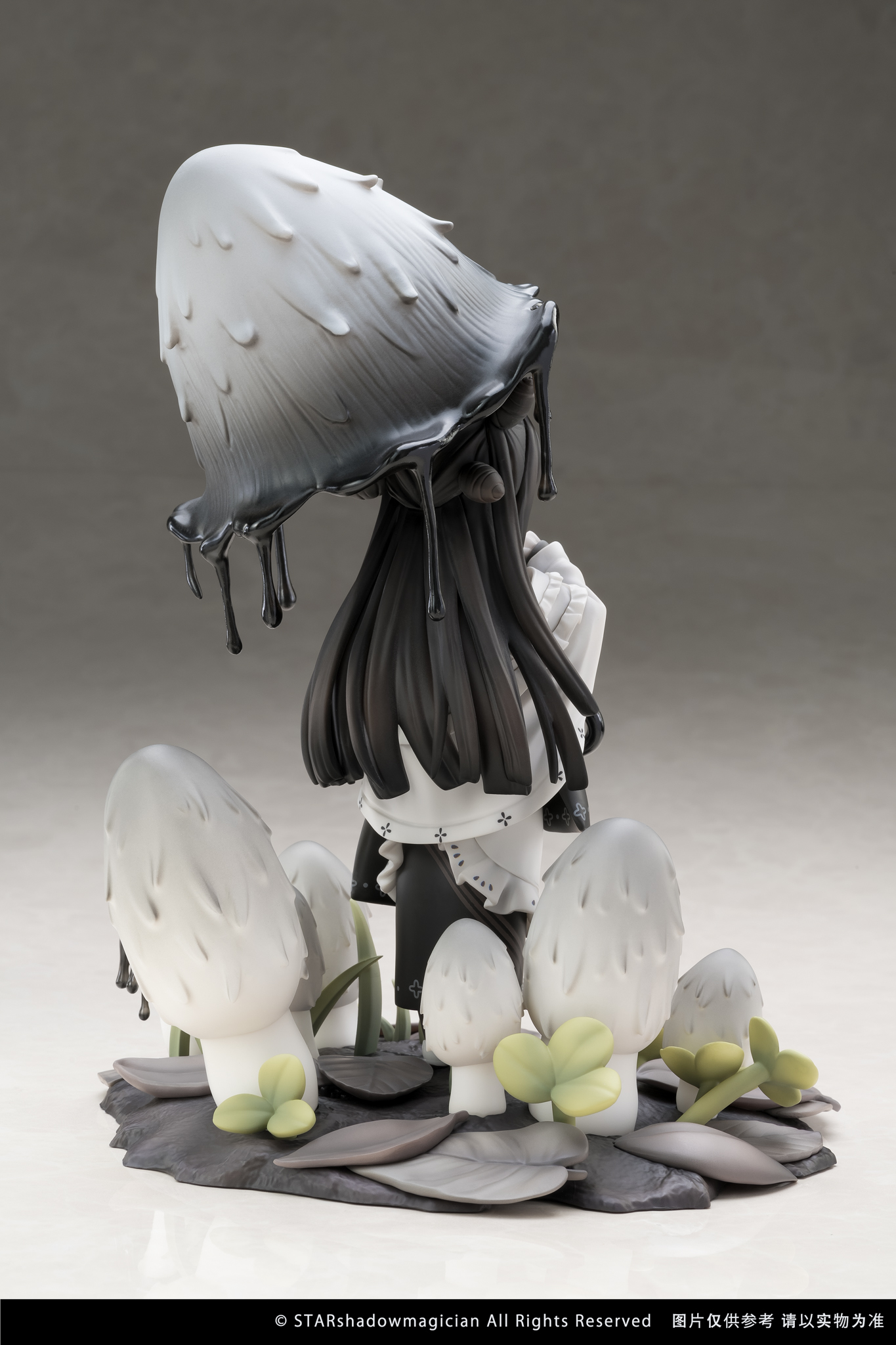 https://store.crunchyroll.com/on/demandware.static/-/Sites-crunchyroll-master-catalog/default/dwc325649e/images/6974992520119_the-mushroom-girls-series-no-4-shaggy-ink-cap-11-scale-figure_6.jpg