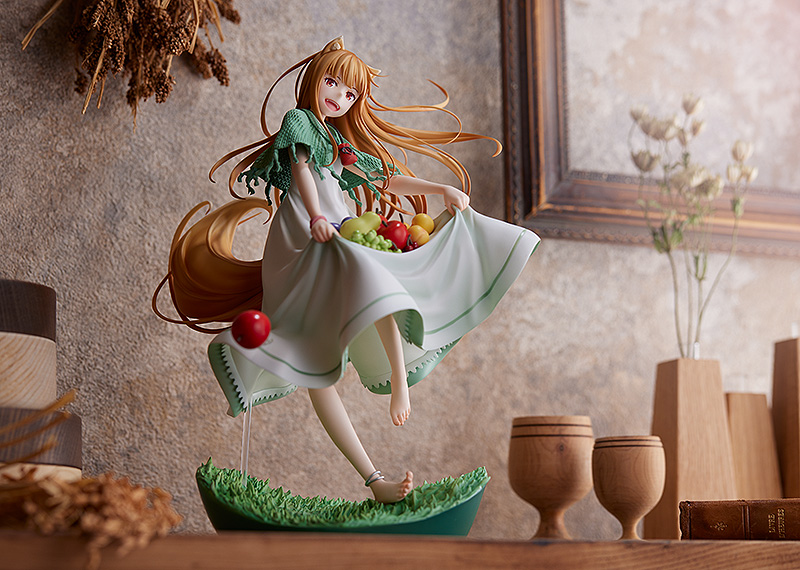 Holo Scent of Fruit Ver Spice and Wolf Figure image count 9