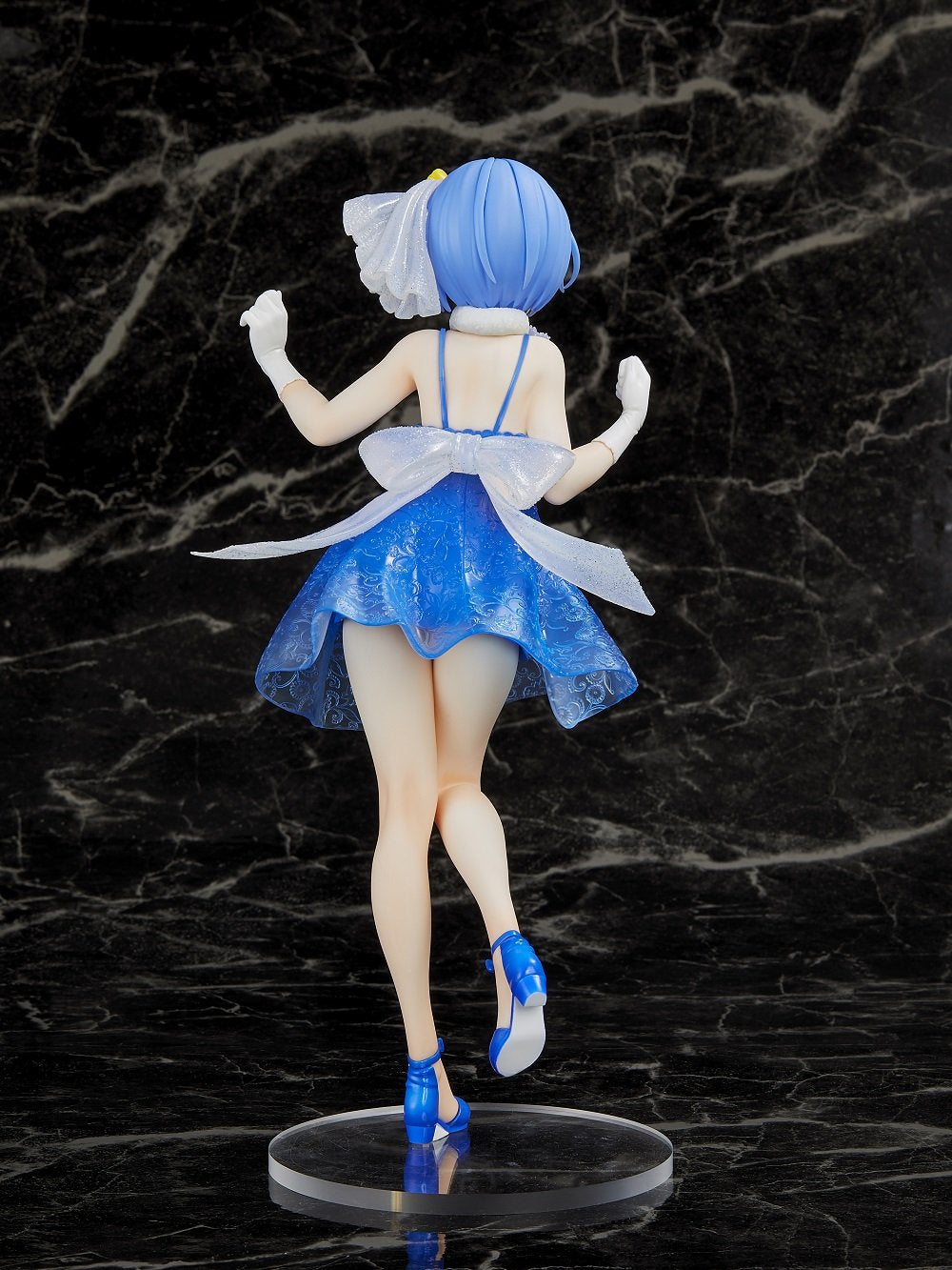Re:Zero - Rem Prize Figure (Clear Dress Ver.) image count 3