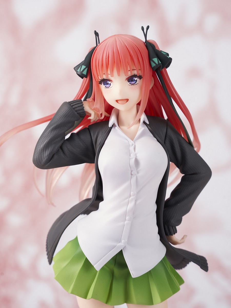 AmiAmi [Character & Hobby Shop]  Movie The Quintessential Quintuplets  T-shirt L Size Design 02 (Nino Nakano) [New Illustration](Pre-order)